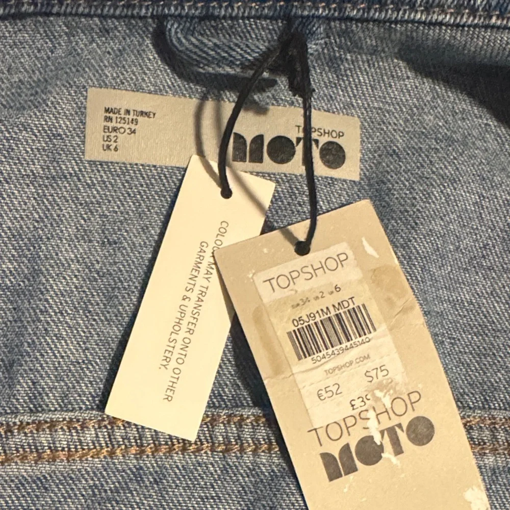 Topshop MOTO Cropped Denim Jacket Size 2 - Picture 9 of 11